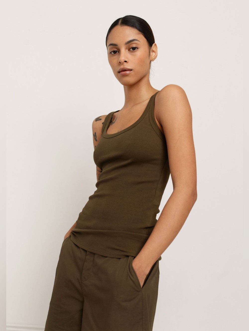 NWT Paper Label Mara Ribbed Scoop Neck Tank Top Dark Olive Green XS S